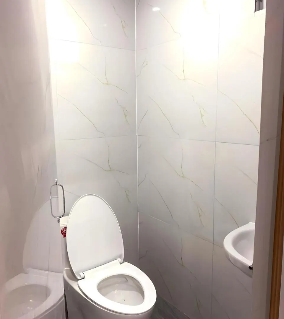 Nha 2 Tang Thiet Ke Hien Tai Voi 4 Can Ho Rieng Biet Tai Phan Ba Vanh, Son Tra, Da Nang Villa